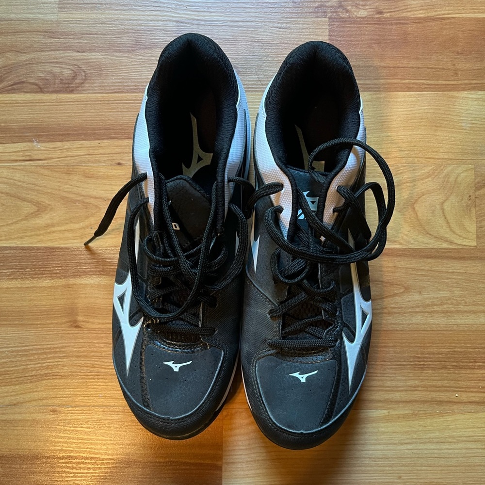 Mizuno Softball Cleats